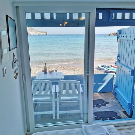 Blue Mare Apartments On The Beach Firopotamos Стая снимка