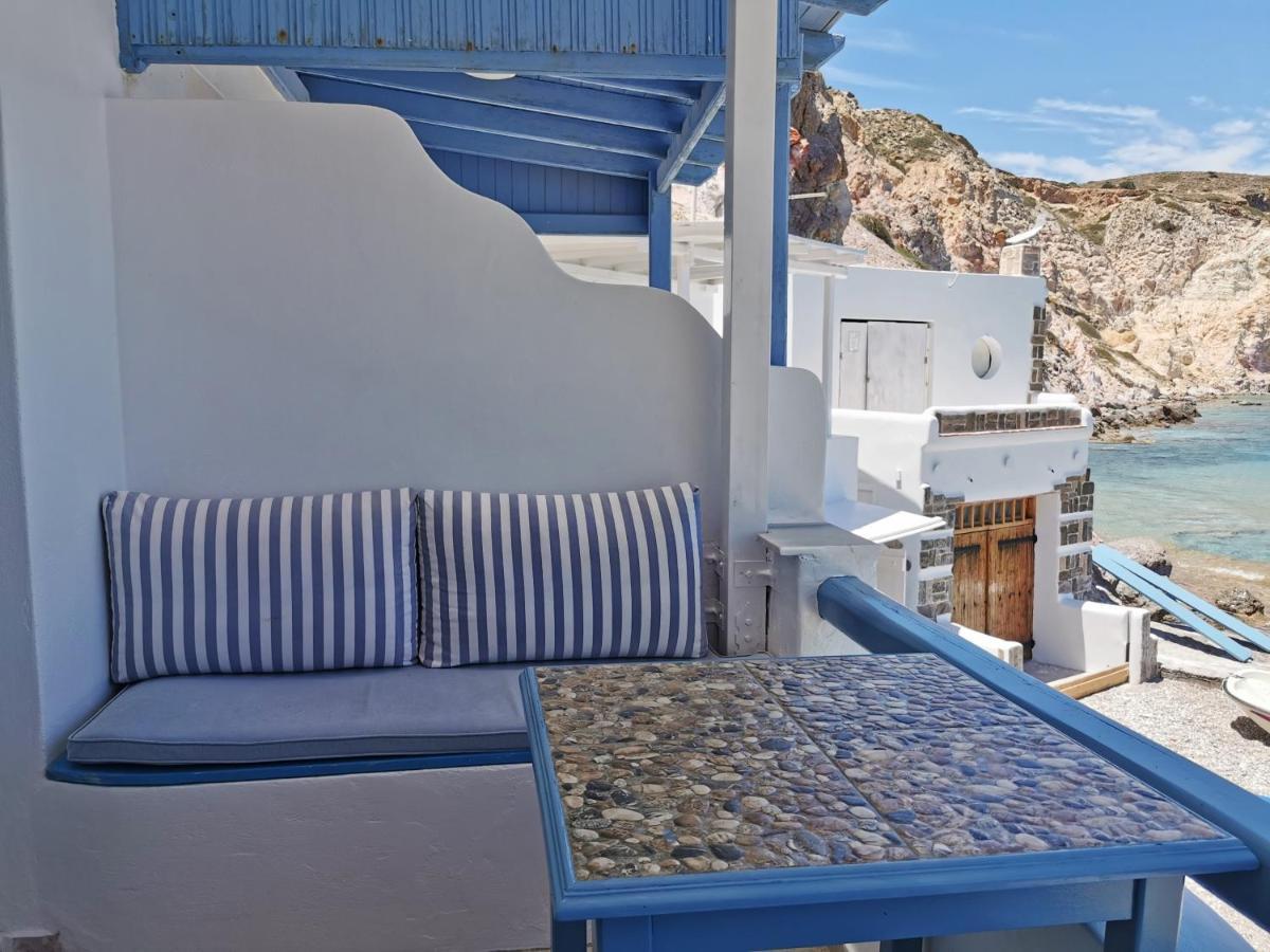 Blue Mare Apartments On The Beach Firopotamos Екстериор снимка