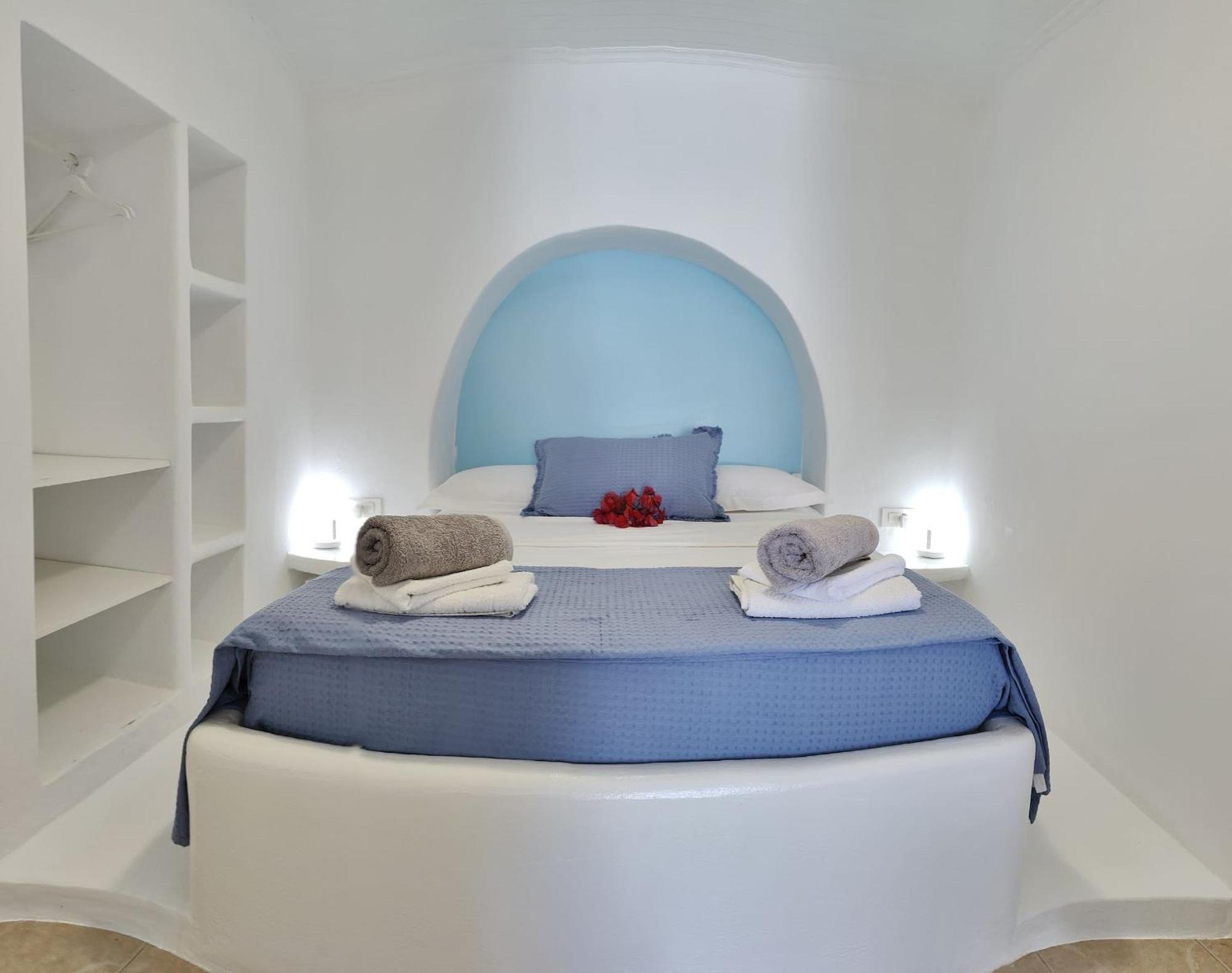 Blue Mare Apartments On The Beach Firopotamos Стая снимка