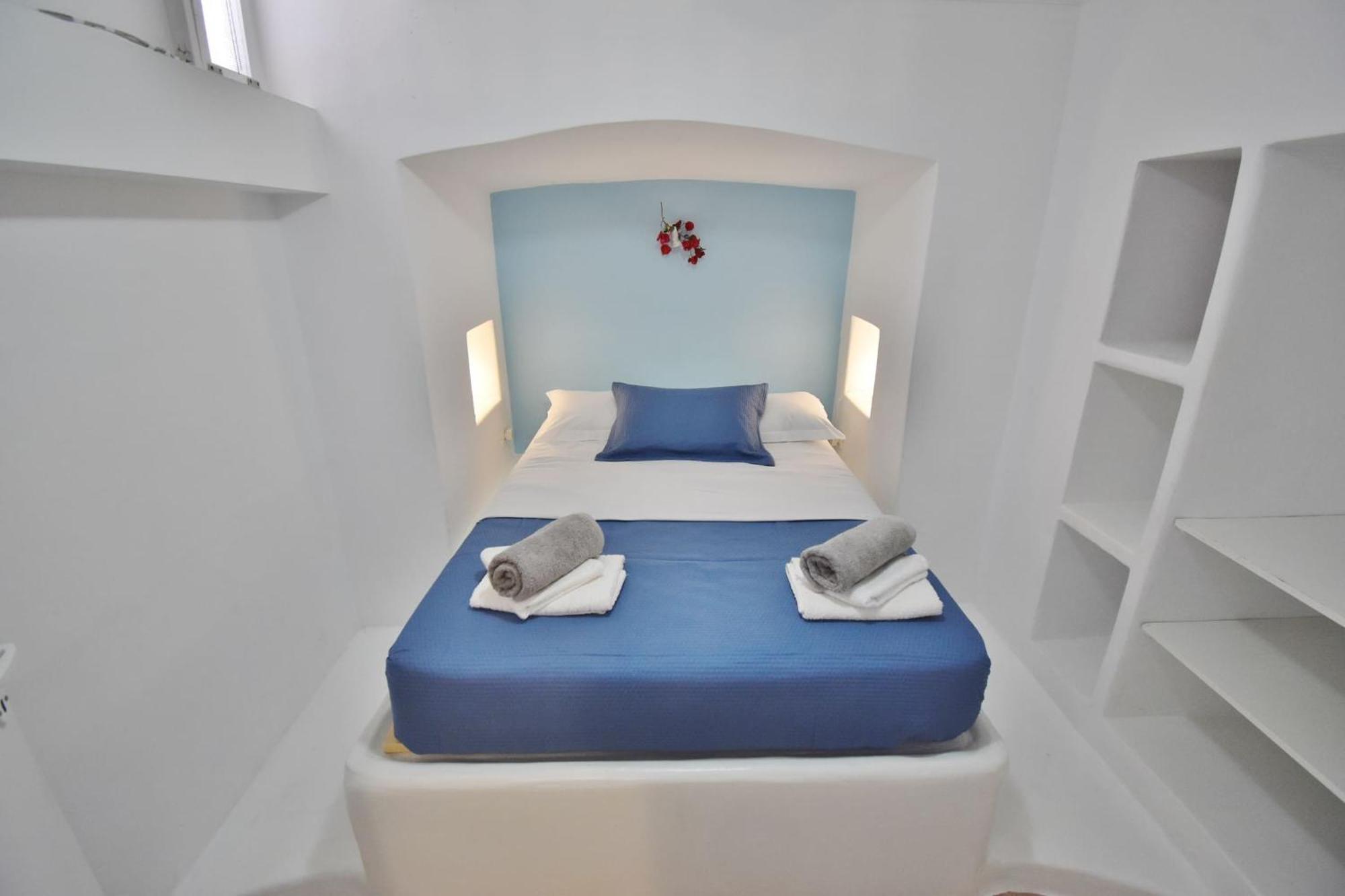 Blue Mare Apartments On The Beach Firopotamos Стая снимка
