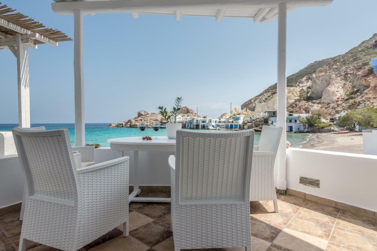 Blue Mare Apartments On The Beach Firopotamos Екстериор снимка